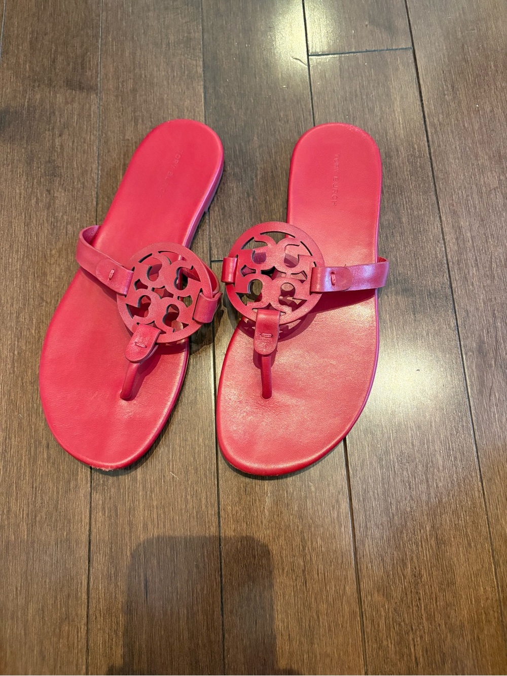 Women's Red Leather Logo-Thin Toe Post Sandals Tory Burch